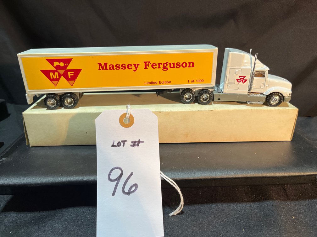 Massey Ferguson Limited Ed. Tractor Trailer 1/64th