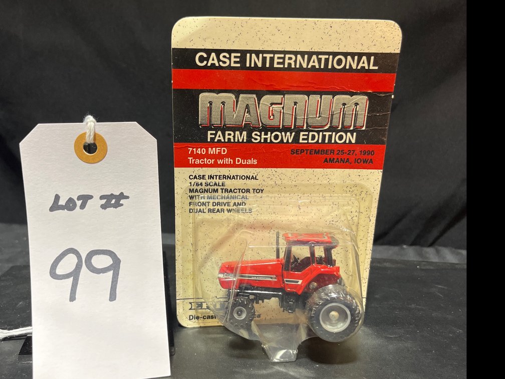 IH 7140 Magnum Farm Show Edition 1990 -1/64th