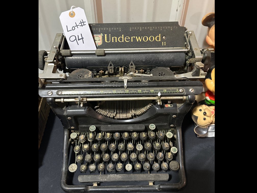 Antique Underwood Typewriter 