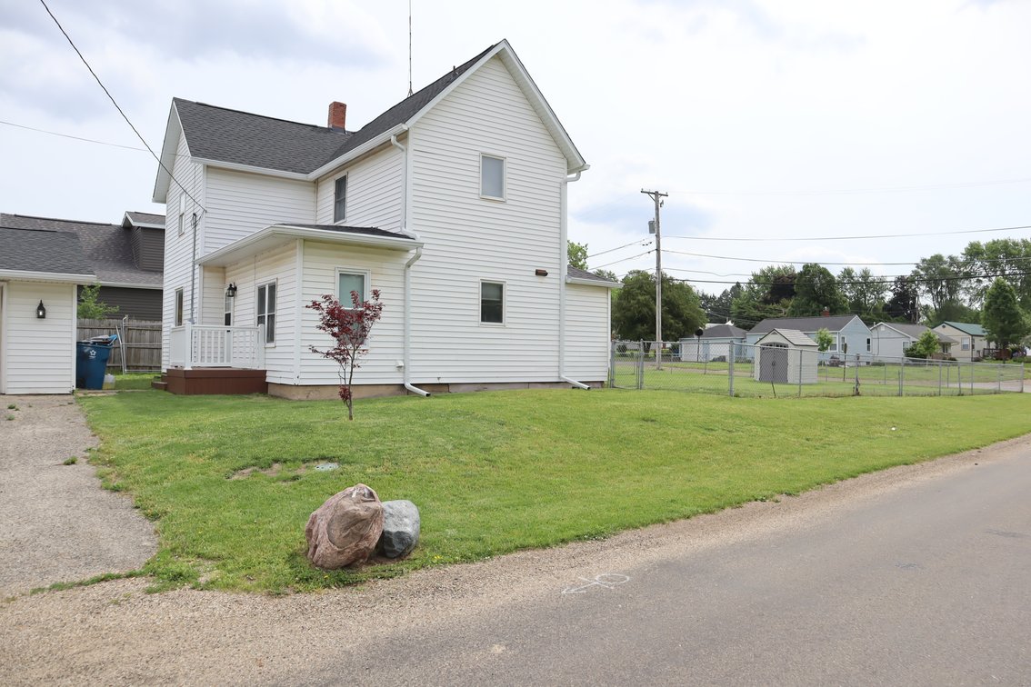 Image for 215 Depot Street  Walnut IL