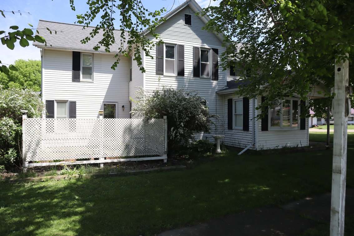 Image for 108 Elm Street   Manlius, IL 61338