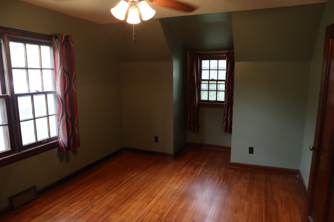 Image for 21 Red Oak Road  Walnut, IL