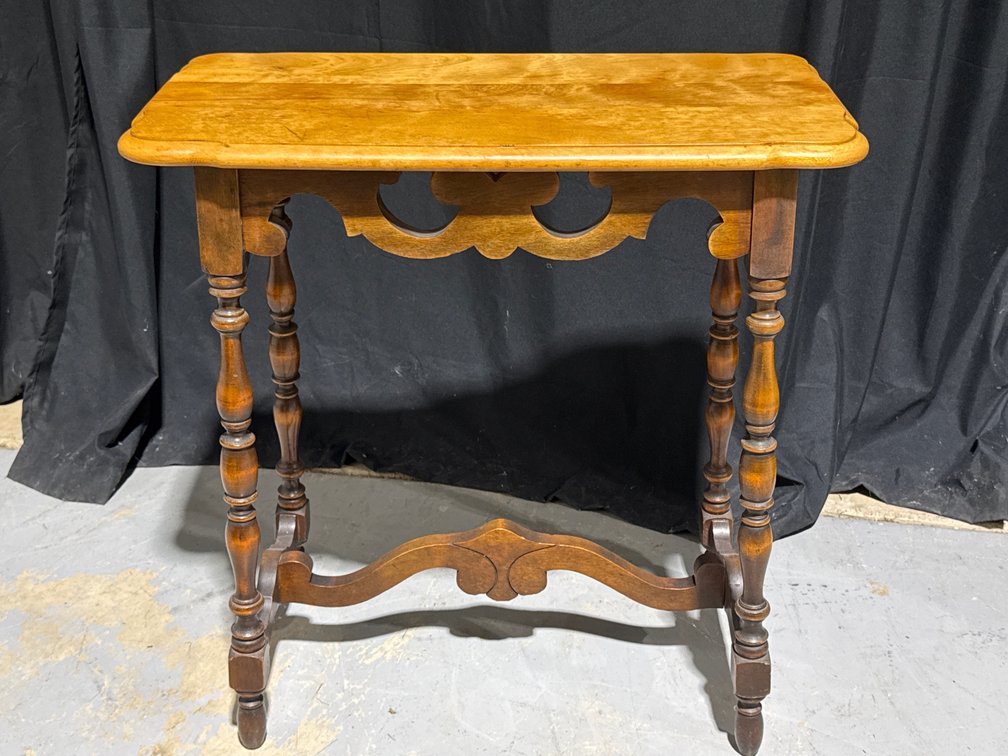 Accent Table