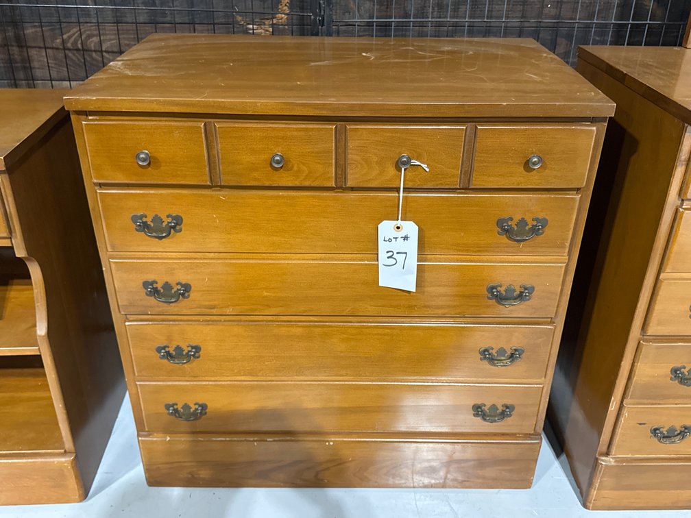 Small Maple Chest of Drawers