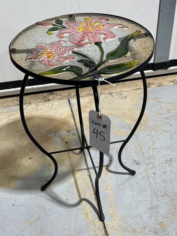 Accent Glass Top Patio Table