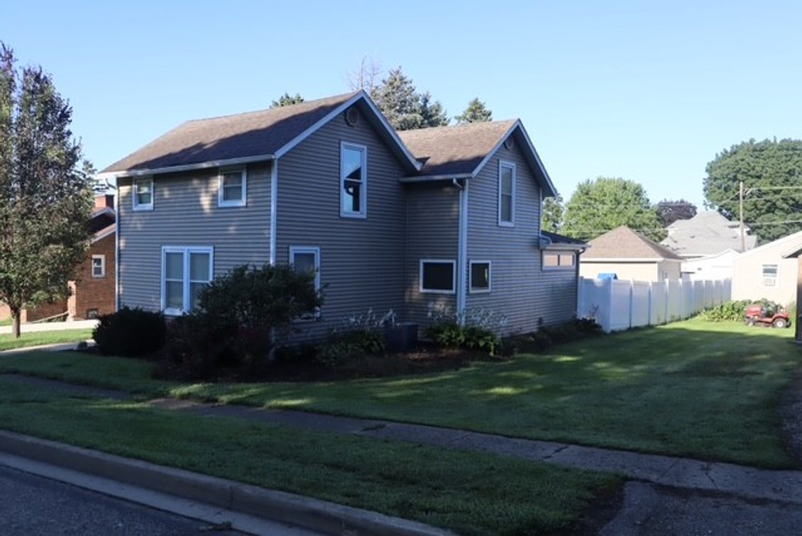 Image for 117 Fourth Street Walnut