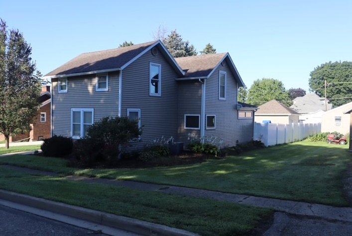 Image for 117 Fourth Street Walnut