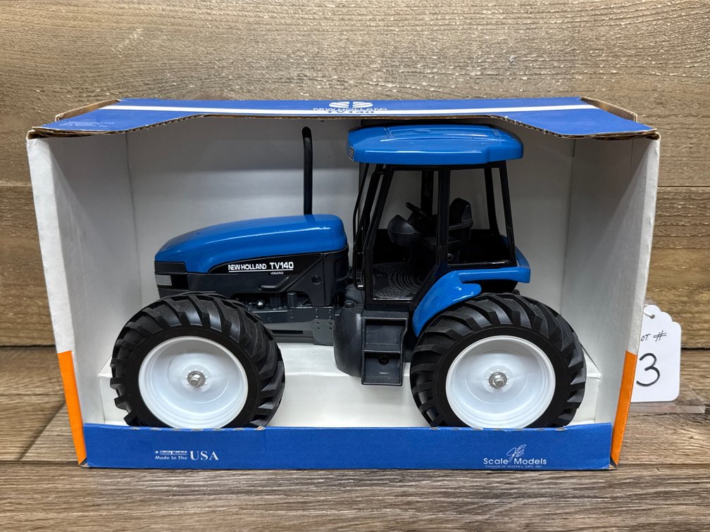 1:16 NH TV140 Versatile Bi-Directional