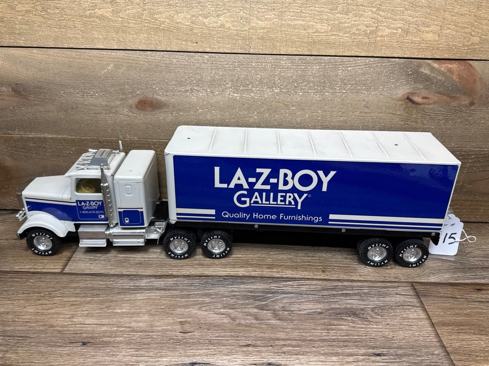1:18 Nylint Freightliner “La-Z-Boy Gallery 18-Wheeler