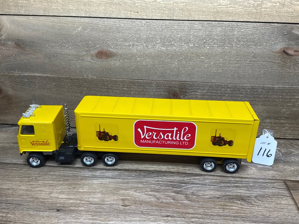 Custom 1:24 ERTL “Versatile Manufacturing” Tractor/Trailer