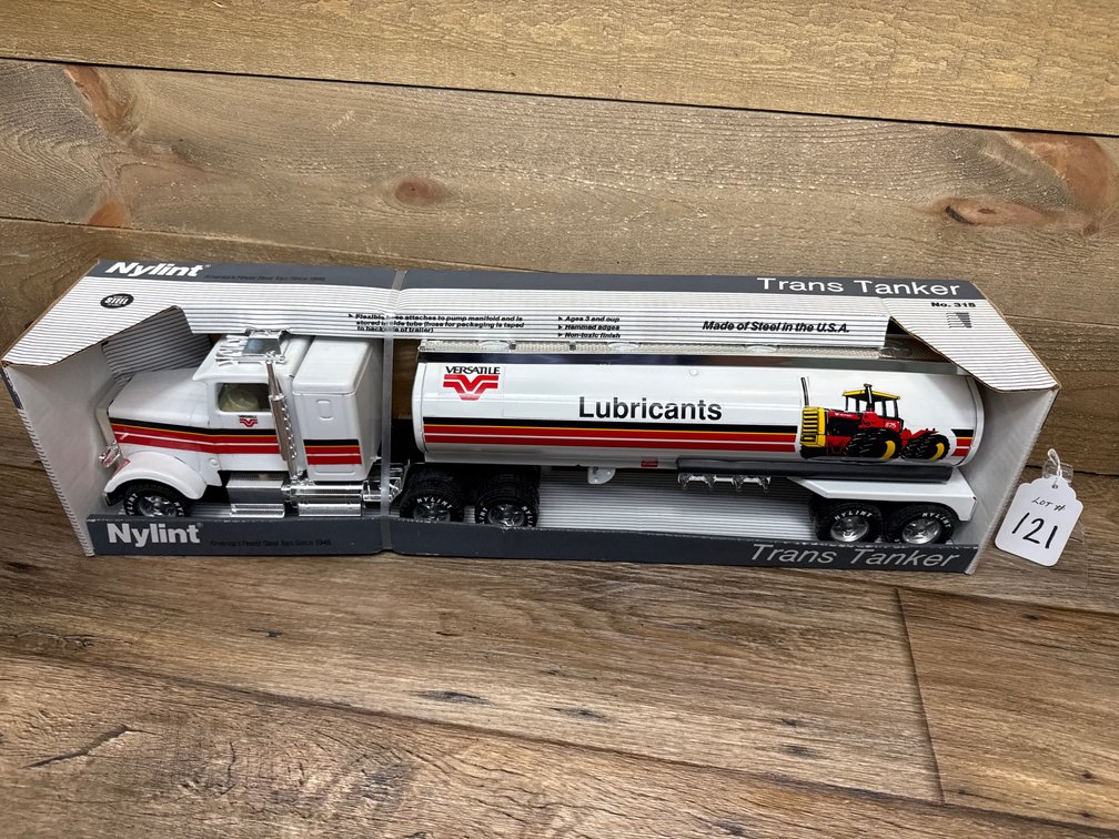 1:18 Nylint “Versatile” Trans Tanker