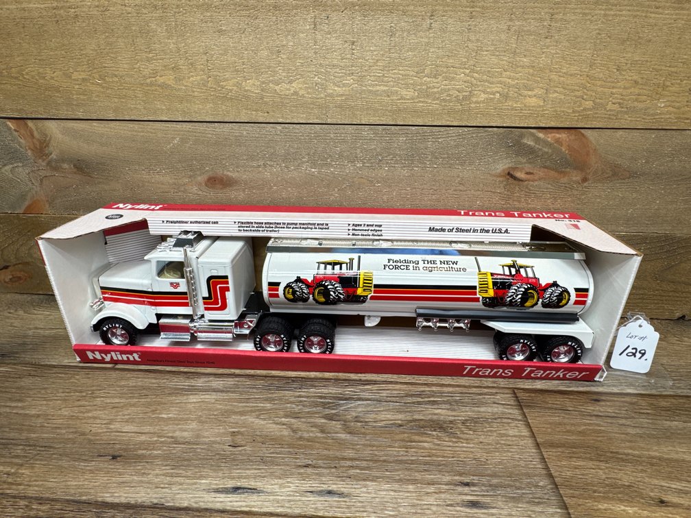 1:18 Nylint “Versatile” Trans Tanker