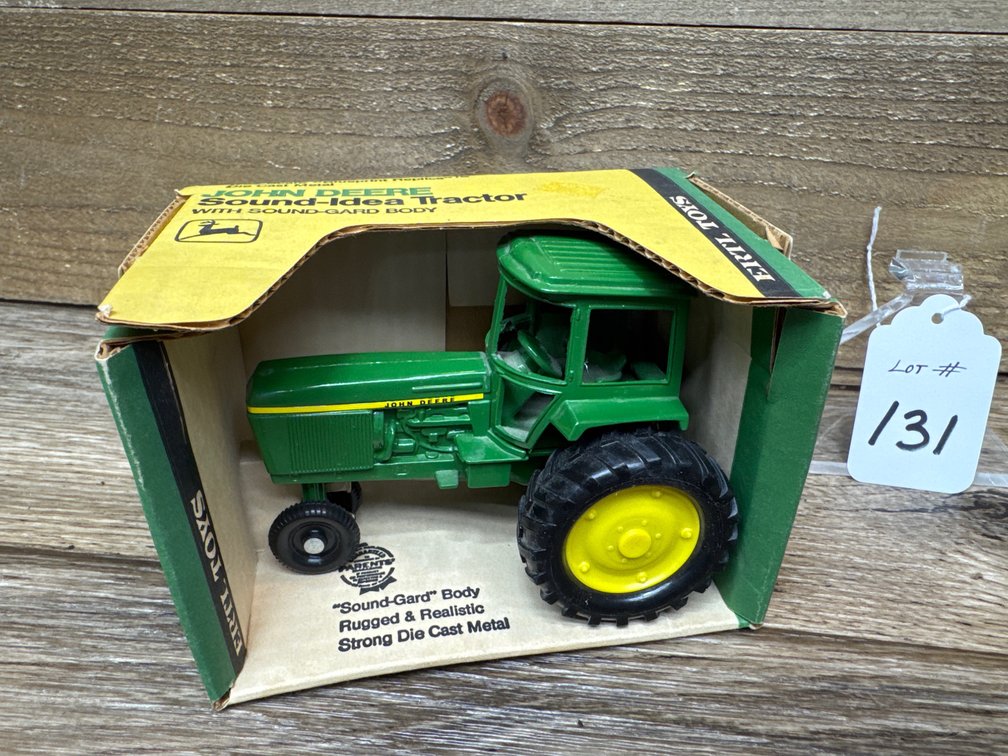 1:32 JD Sound-Idea Tractor w/Sound-Gard Body