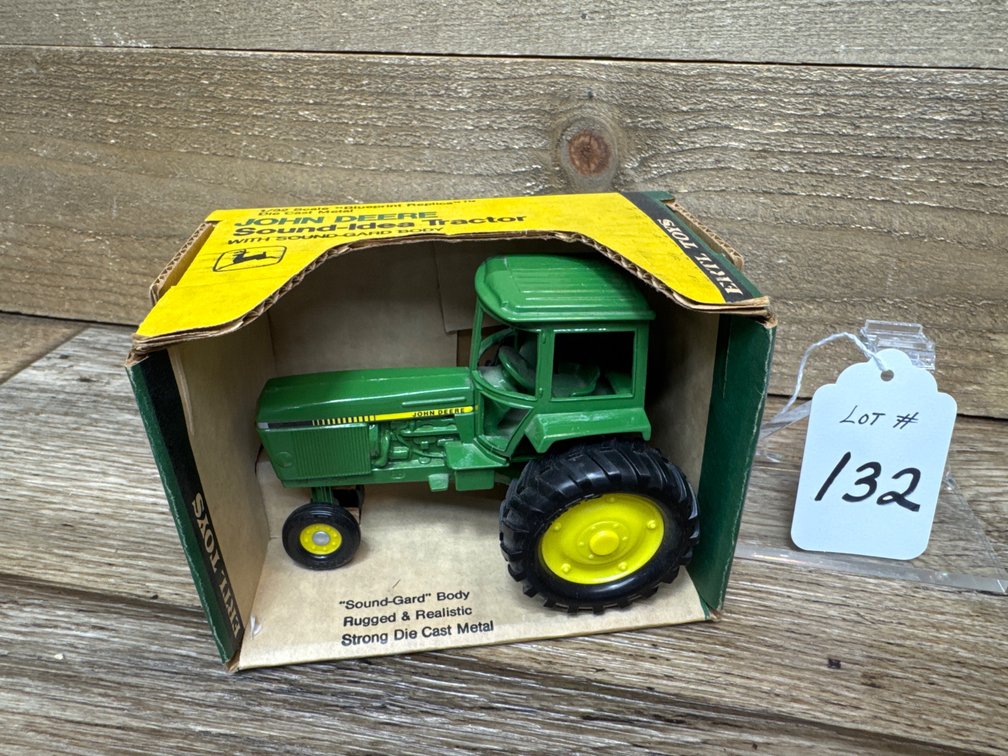 1:32 JD Sound-Idea Tractor w/Sound -Gard Body