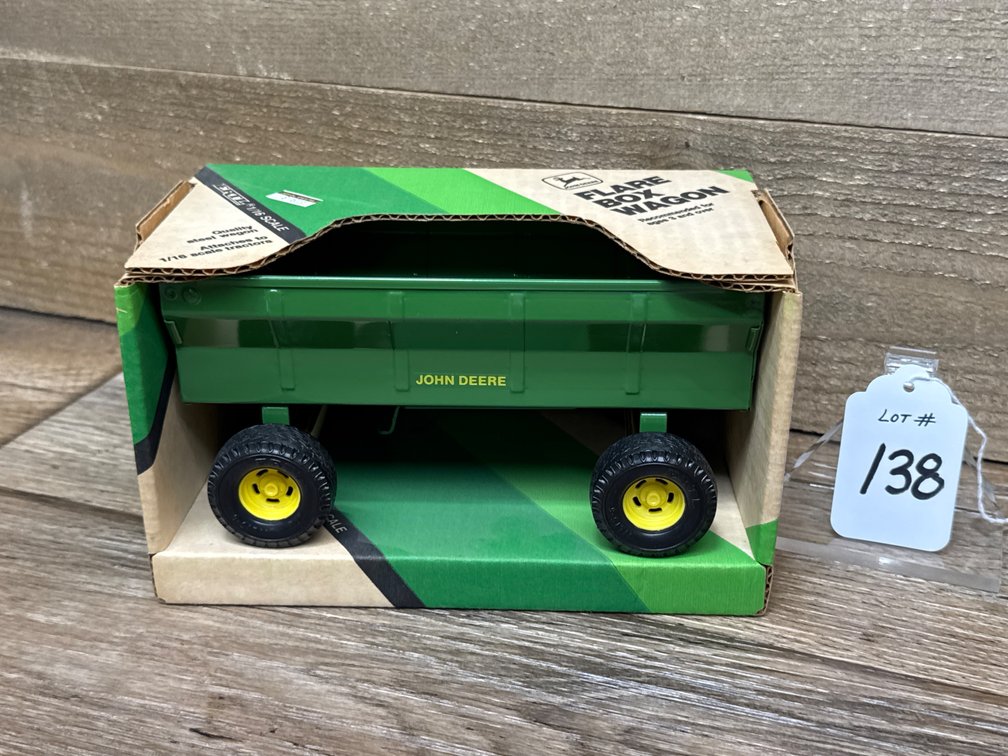 1:16 JD Flare Box Wagon