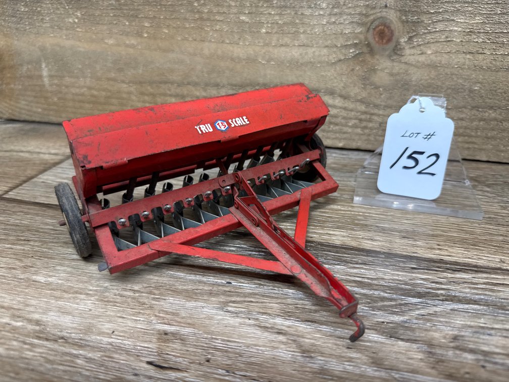 1:16 Tru-Scale Grain Drill
