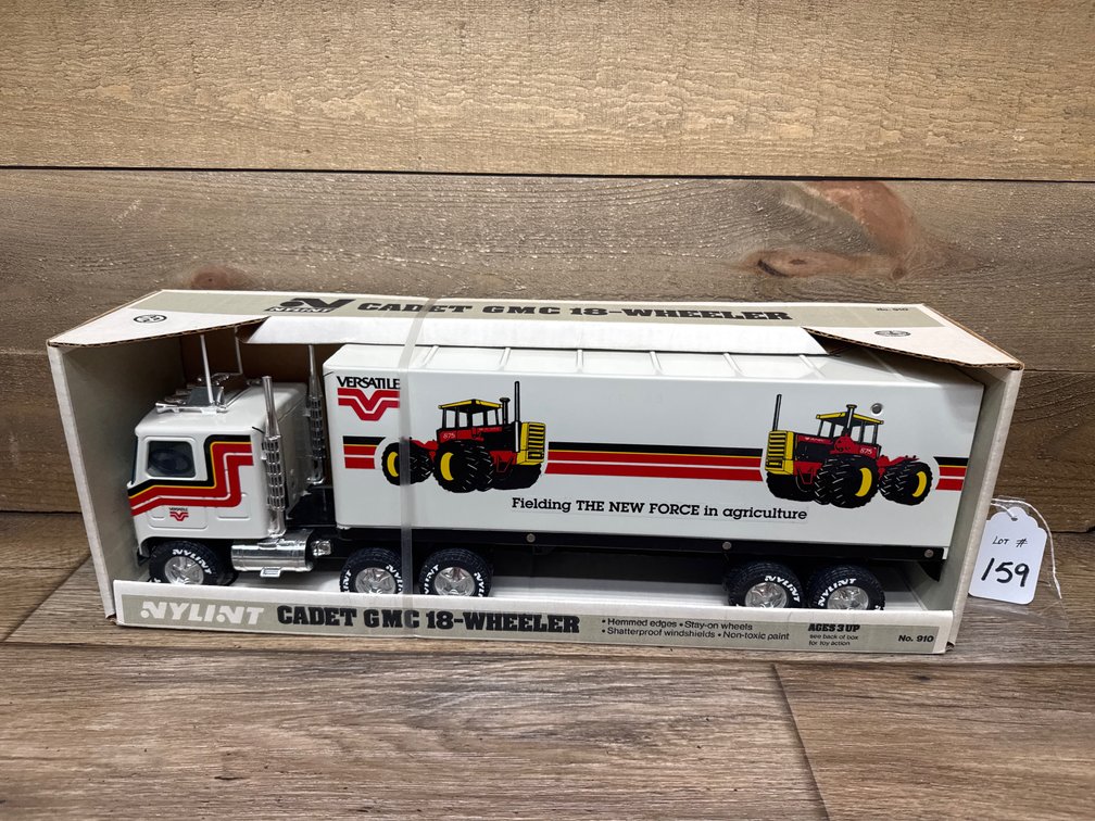 1:18 Nylint Cadet GMC 18-Wheeler -Versatile