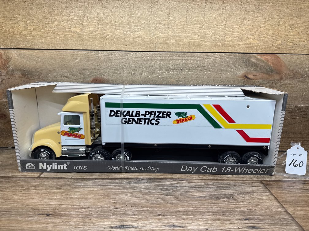 1:18 Nylint Day Cab “DEKALB” 18-Wheeler