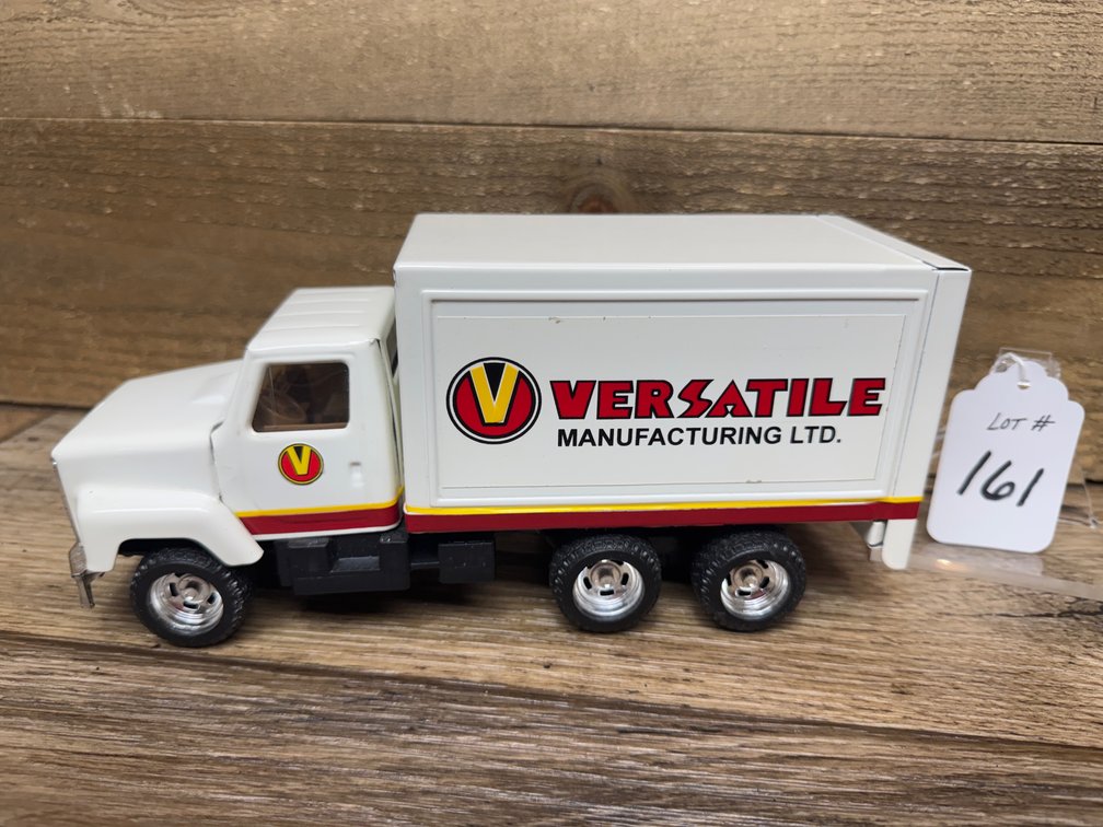 Custom 1:24 International Straight Truck