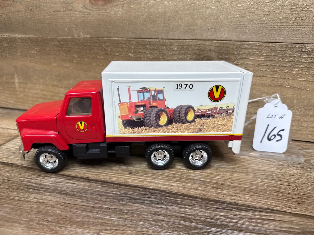 Custom 1:24 International Straight Truck ‘70