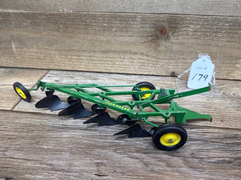 1:16 JD 4 Bottom Plow
