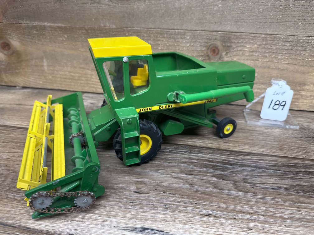 1:24 JD 6600 Combibe