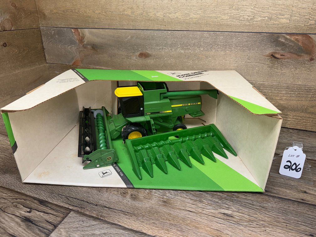1:24 JD Titan Turbo Combine