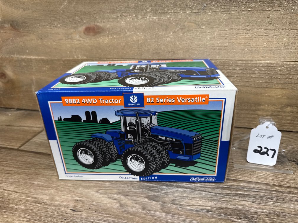 1:32 New Holland 9882 4WD -Collectors Edition
