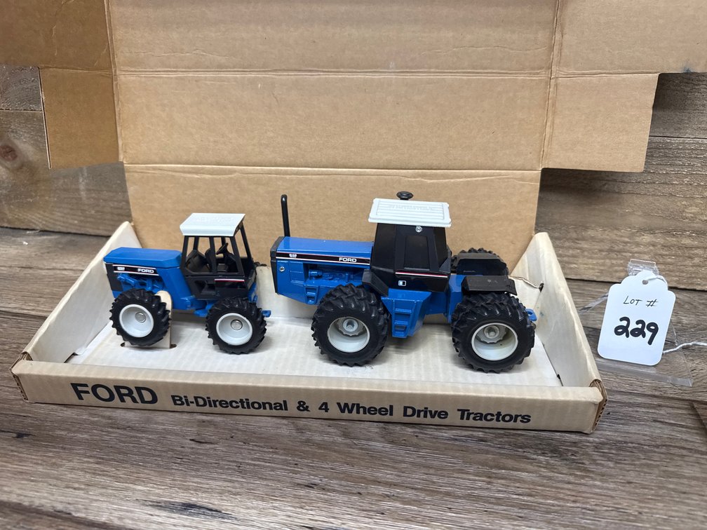 1:32 Fords - 1989 Nashville Dealer Set