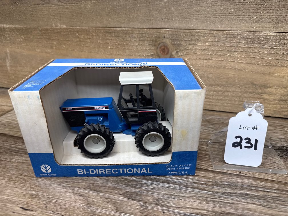 1:32 Ford 9030 Versatile Bi-Directional