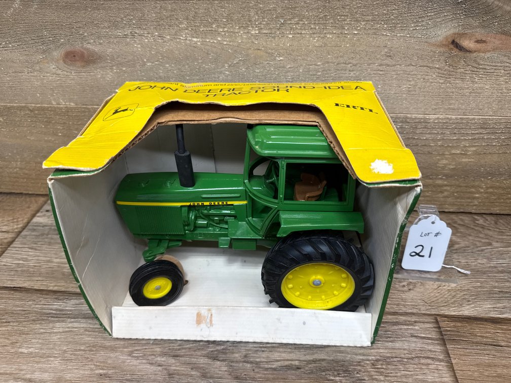 1:16 JD 4430 Sound-Idea Tractor