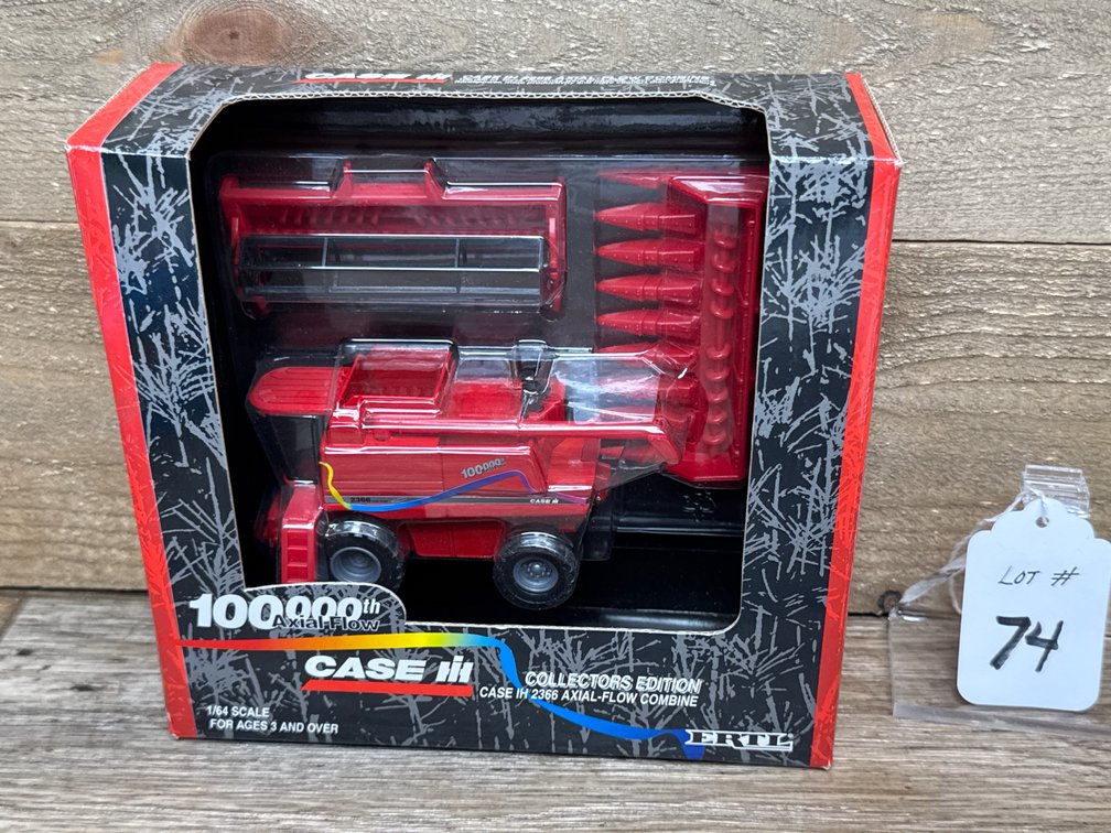 1:64 Case IH 2366 Axial-Flow Combine - Collector