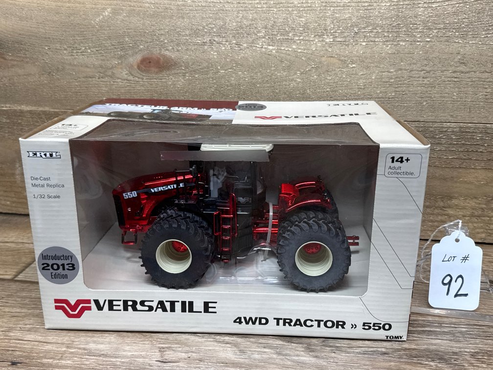1:32 Versatile 550 - Introductory 2013 Edition *