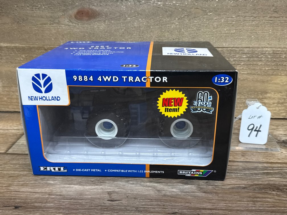 1:32 New Holland 9884 4WD - Triples