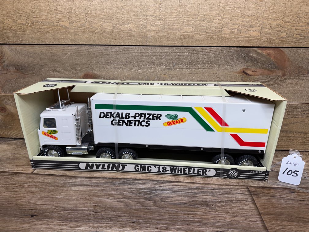 1:18  NYLINT GMC ‘18-Wheeler’
