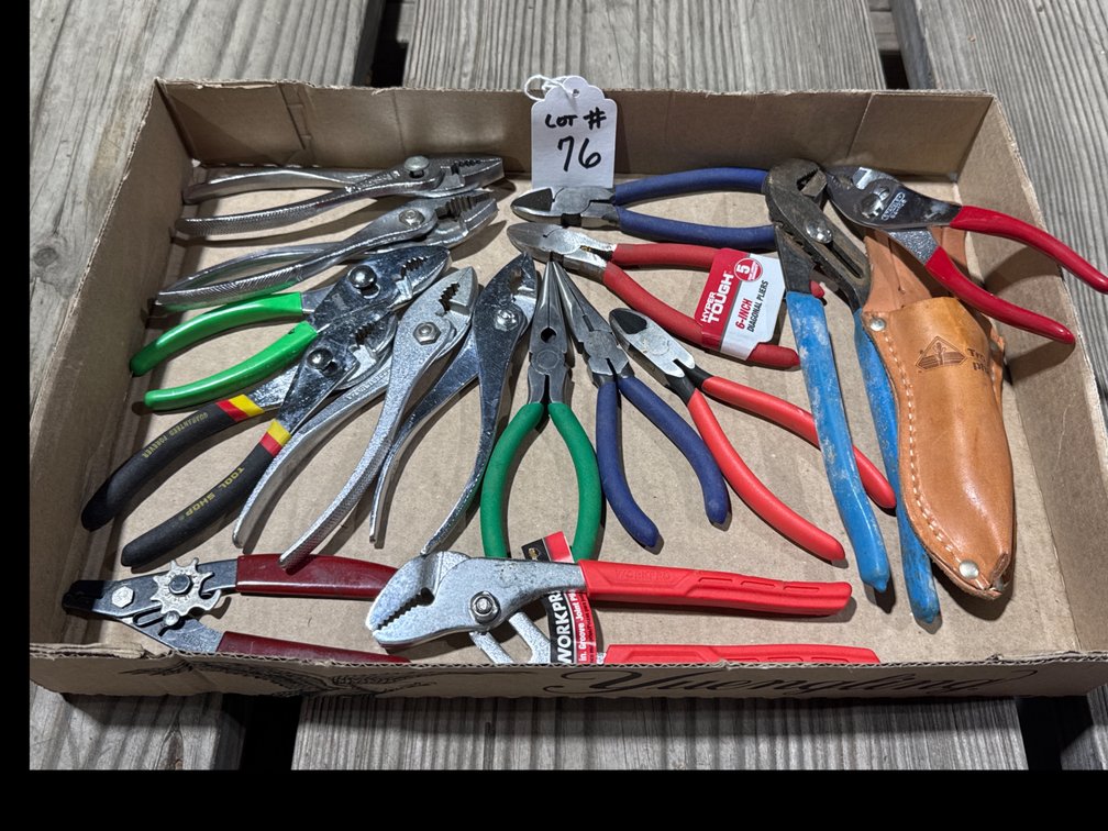 Pliers Lot
