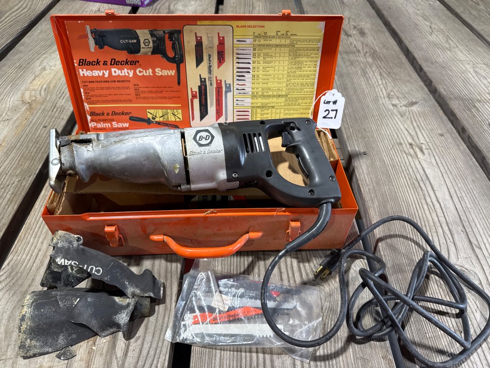 Black & Decker Cut-Saw