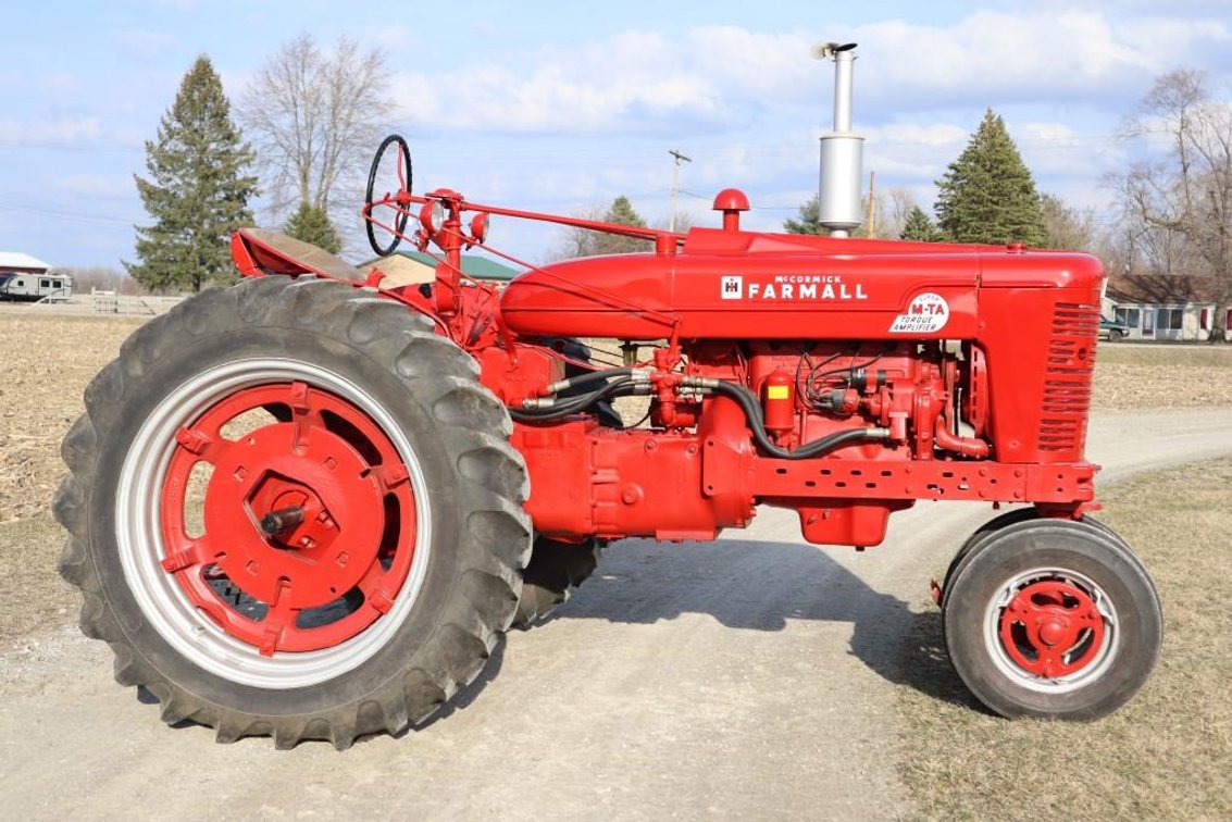 1954 Farmall Super MTA - Char Lynn Power Steering, Fenders, Runs Great, Good TA, Weights