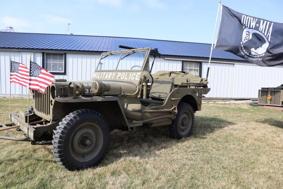 1943 Ford GPW Army Jeep - Has 30 Cal. Mtd. Dummy Gun