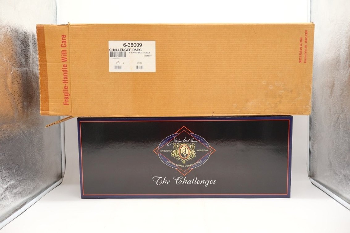 Lionel JLC Denver & Rio Grande 4-6-6-4 Challenger Engine and Tender