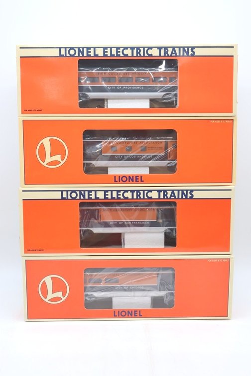 Set of 4 Lionel TCA Train Cars