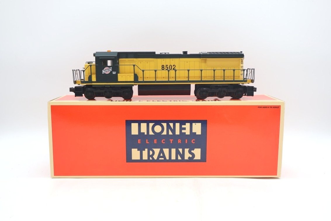 Lionel Chicago & Northwestern Dash 8-40C w/ Diesel Horn