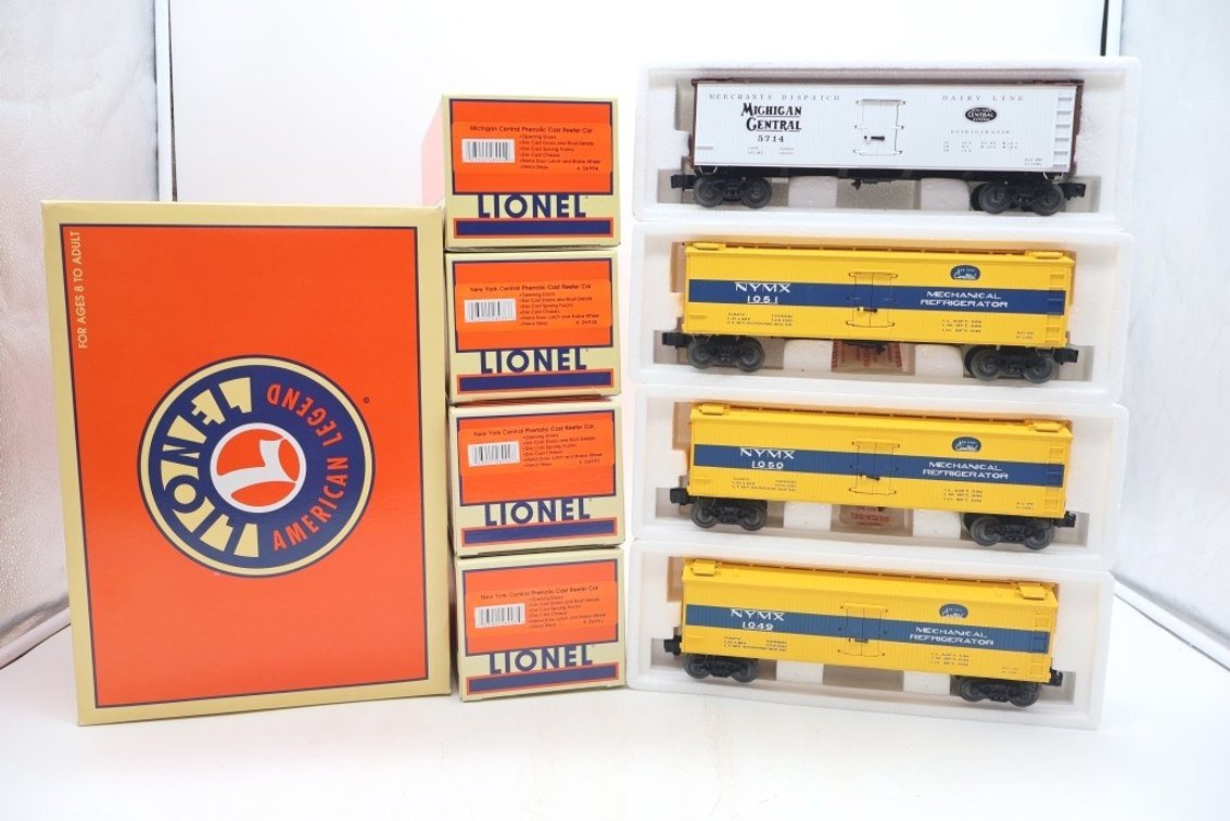 Lionel Set of 4 Phenolic Cast Reefer Cars