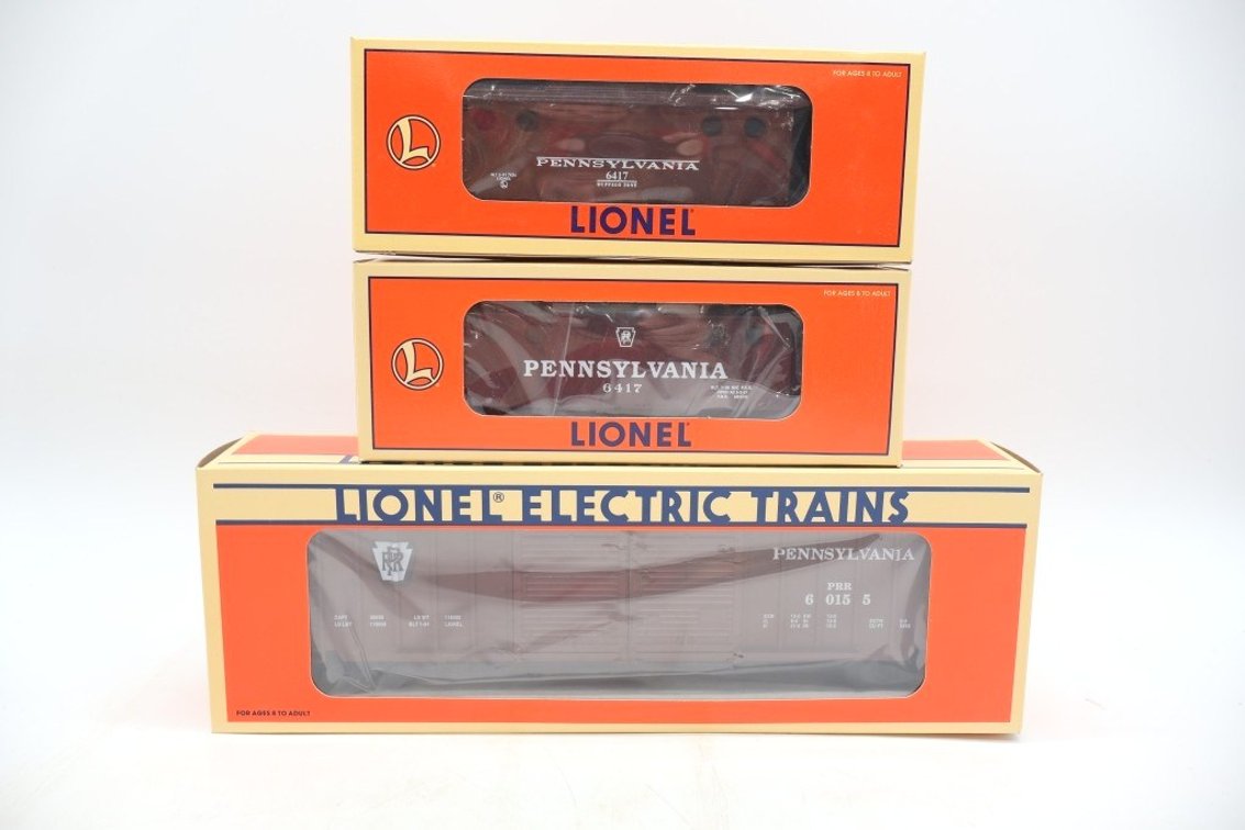 Lot of (3) Lionel Train Cars