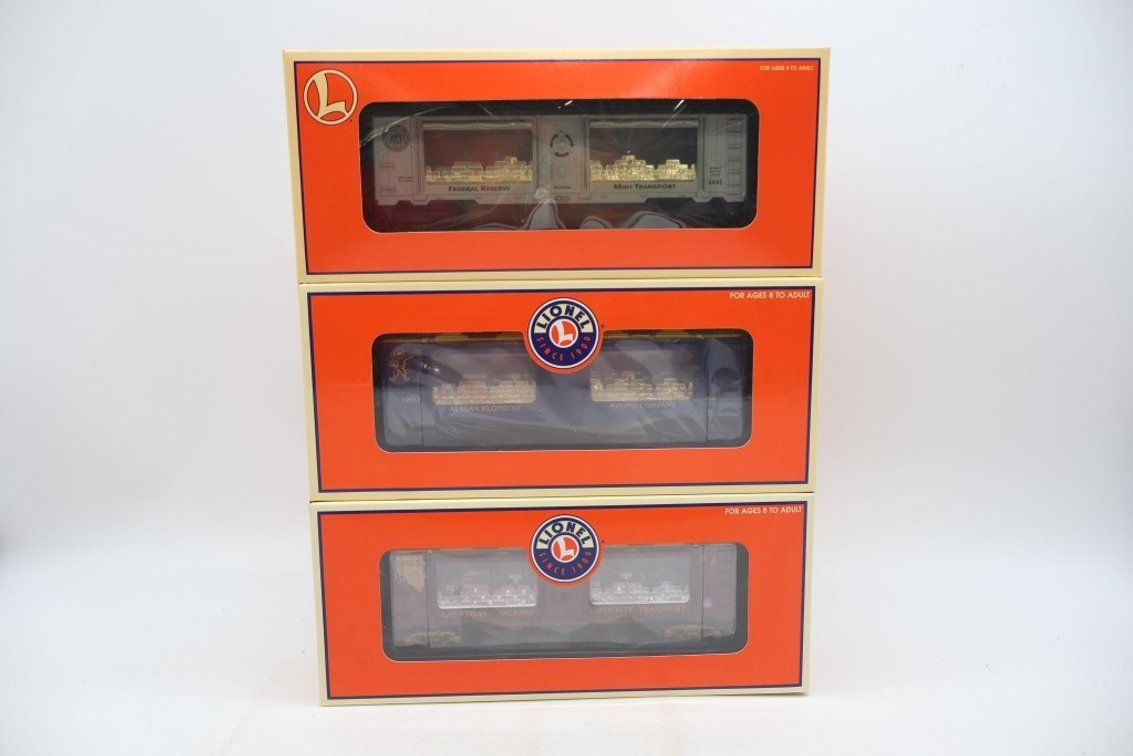 Lot of (3) Lionel Train Cars