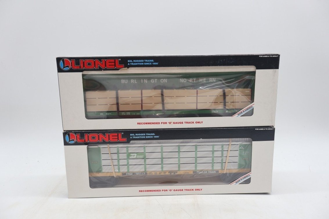 Lot of (2) Lionel Train Cars