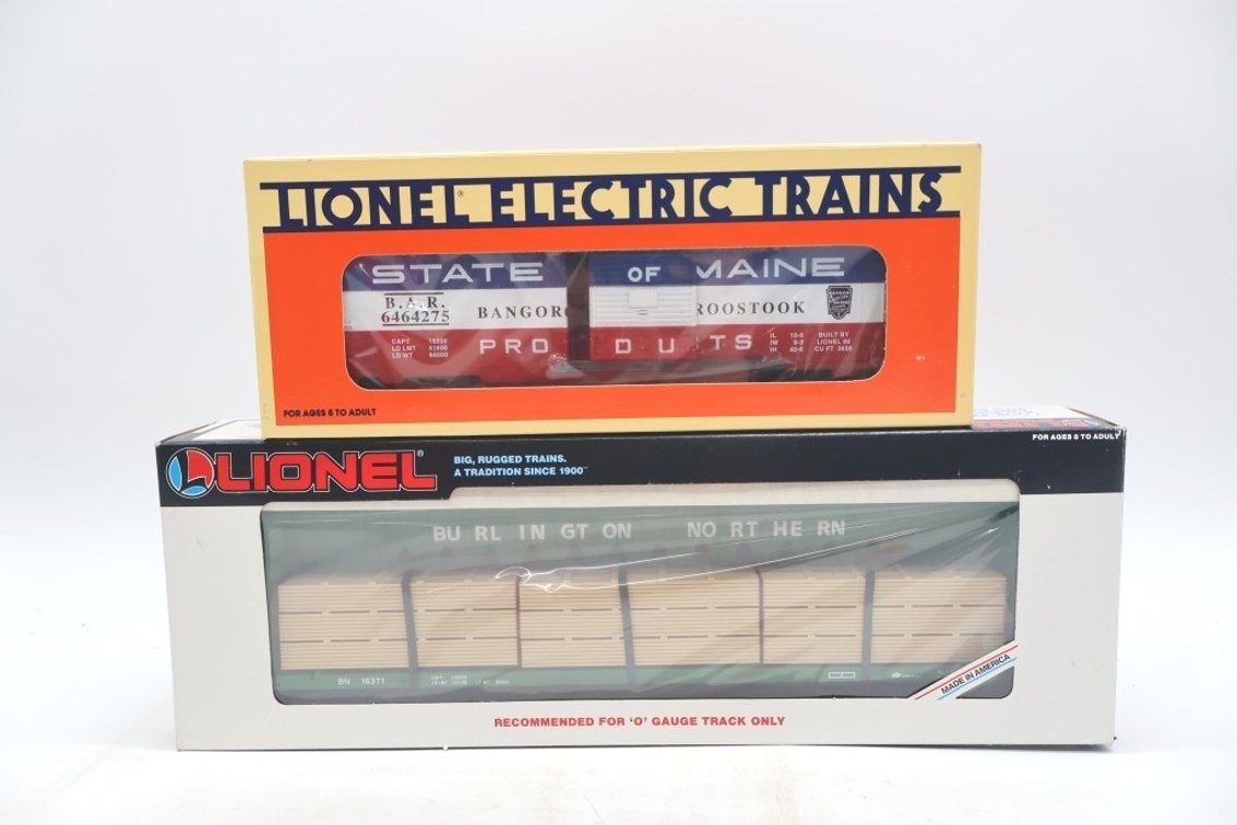 Lot of (2) Lionel Train Cars