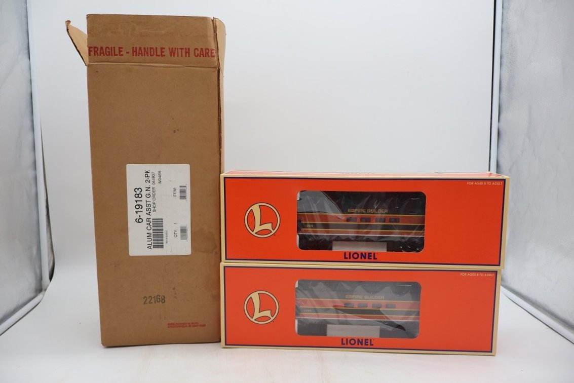 Set of 2 Lionel G.N. Riverview and Praireview Vista-Dome Cars