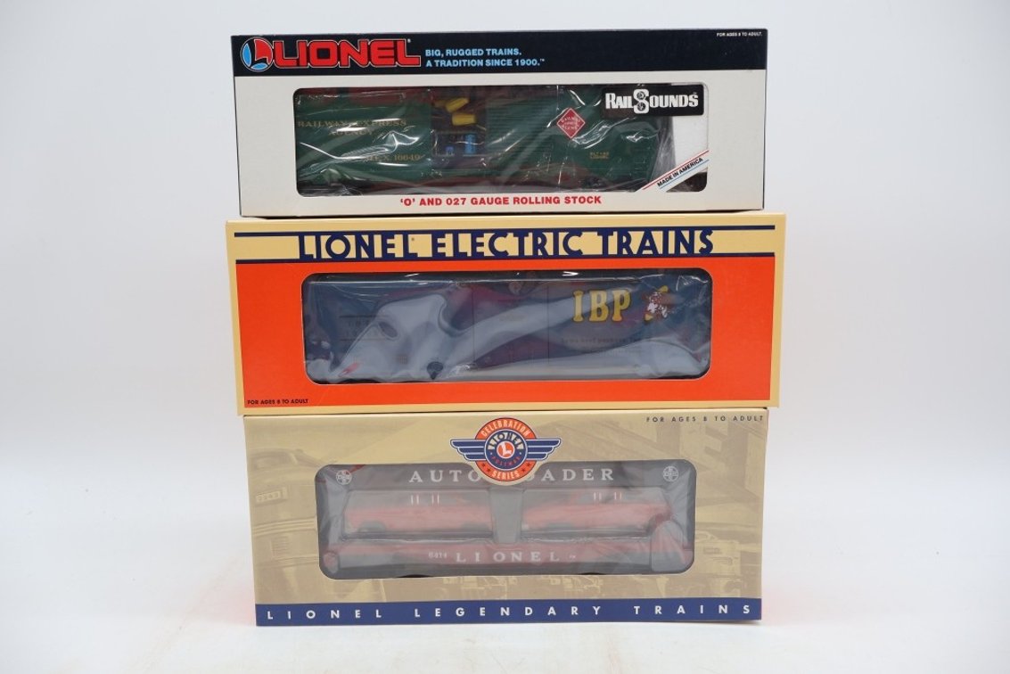 Lot of (3) Train Cars
