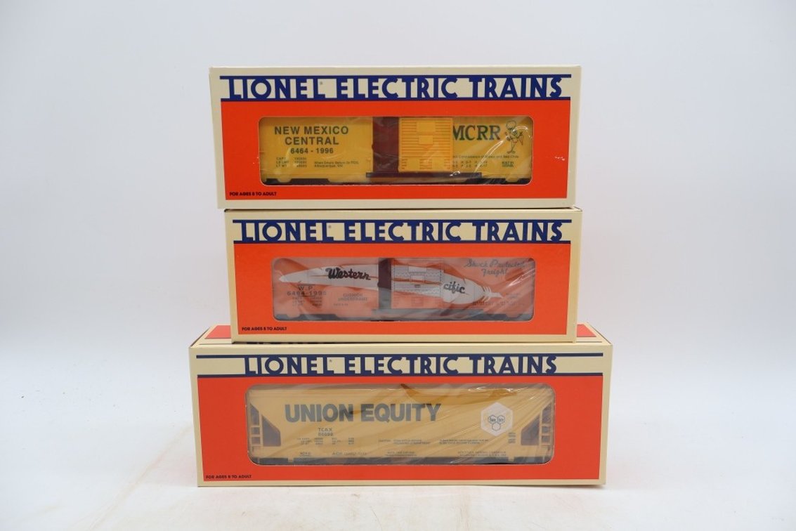Lot of (3) Train Cars